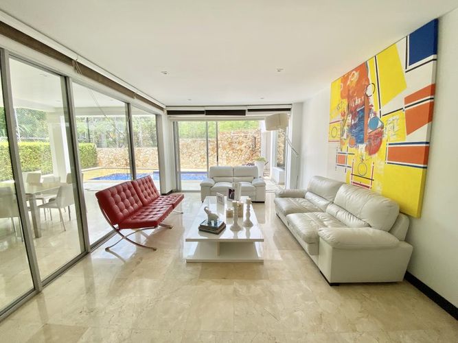 Casa de 3 alcobas en venta en Cristales, Cali, 505 m² · foto 21 de 24