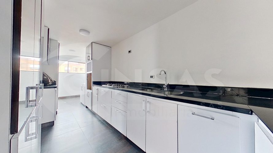 Apartamento de 3 alcobas en venta en San Patricio, Bogotá, 206 m² · foto 5 de 24