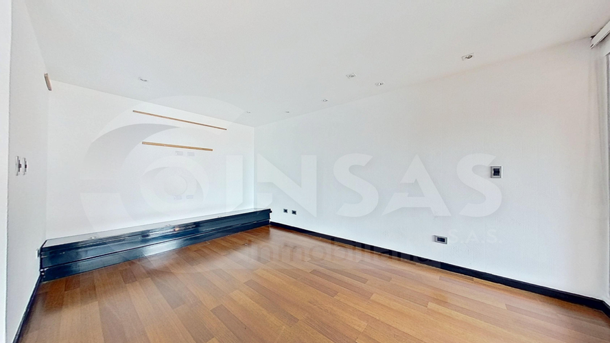 Apartamento de 3 alcobas en venta en San Patricio, Bogotá, 206 m² · foto 10 de 24