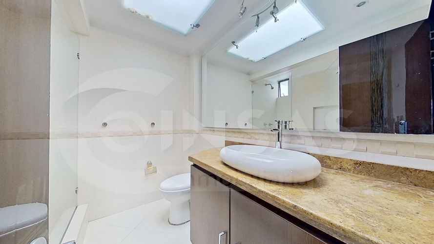 Apartamento de 3 alcobas en venta en San Patricio, Bogotá, 206 m² · foto 23 de 24