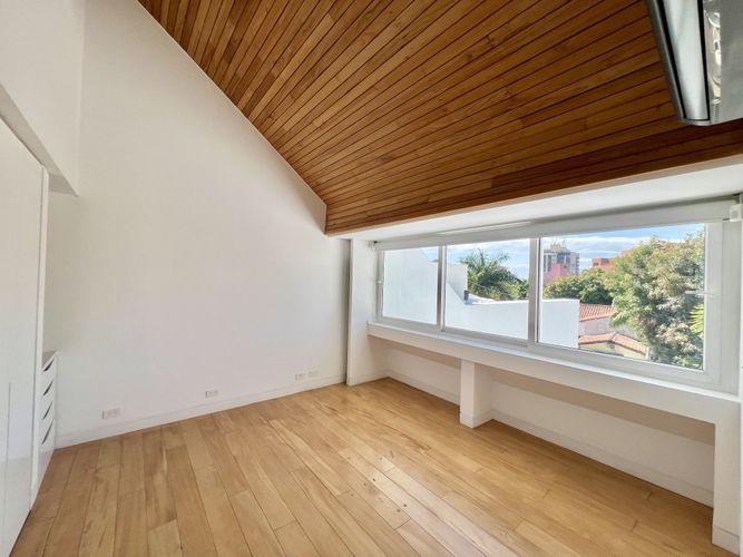 Casa de 4 alcobas en venta en Normandia, Cali, 402 m² · foto 16 de 24