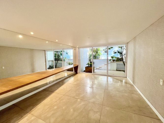 Casa de 4 alcobas en venta en Normandia, Cali, 402 m² · foto 21 de 24