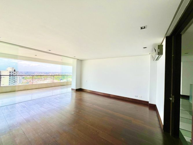 Apartamento de 5 alcobas en venta en Normandia, Cali, 596 m² · foto 7 de 24