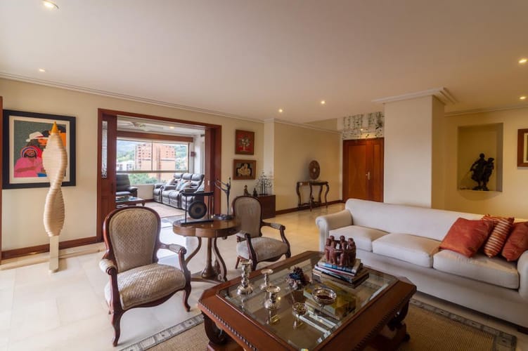 Apartamento de 4 alcobas en venta en Normandia, Cali, 389 m² · foto 9 de 24
