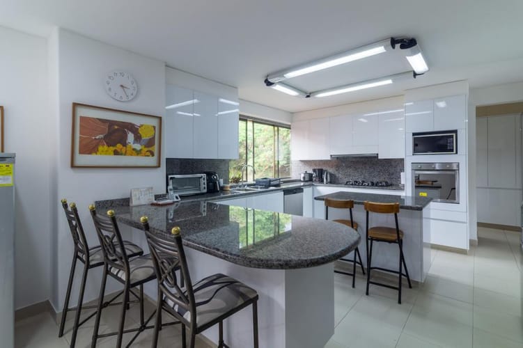 Apartamento de 4 alcobas en venta en Normandia, Cali, 389 m² · foto 12 de 24