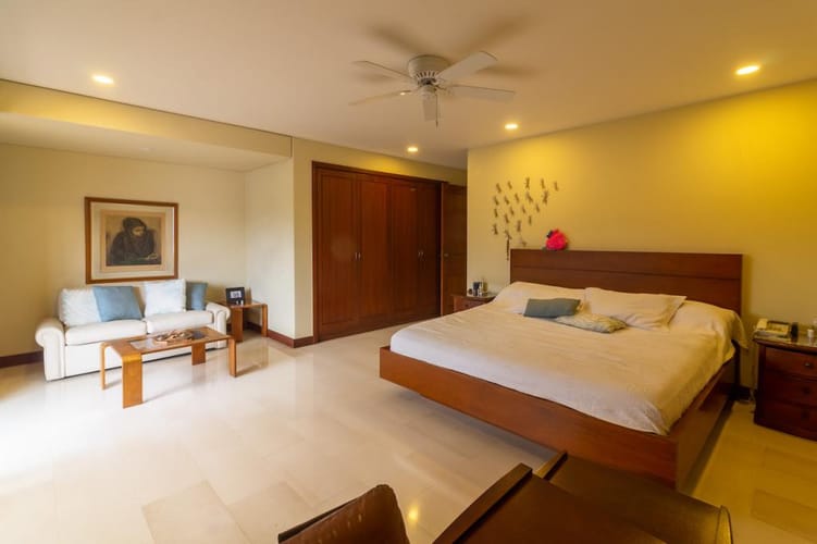 Apartamento de 4 alcobas en venta en Normandia, Cali, 389 m² · foto 15 de 24
