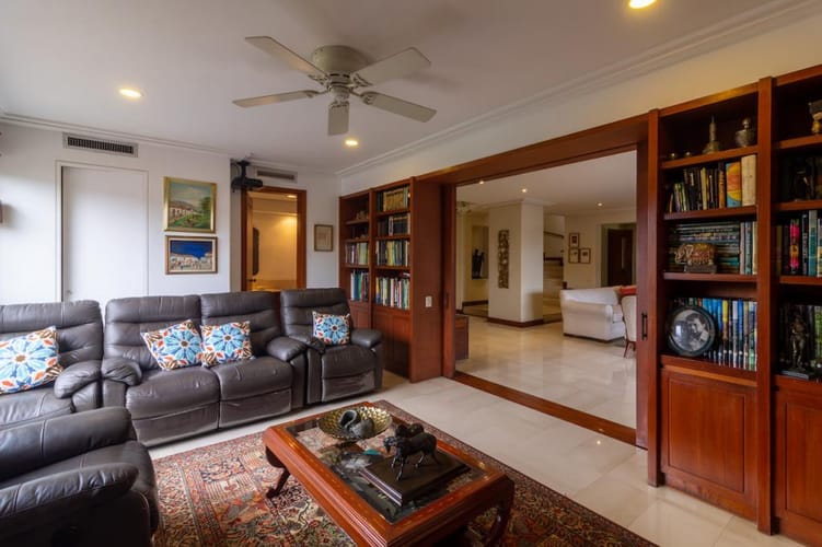Apartamento de 4 alcobas en venta en Normandia, Cali, 389 m² · foto 24 de 24