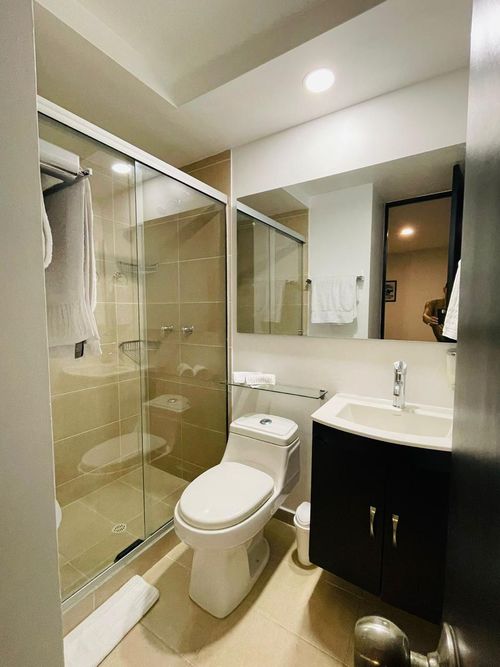 Apartamento en venta en El Poblado, Medellín · foto 2 de 15