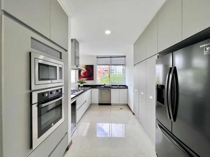 Apartamento de 3 alcobas en venta en Santa Rita, Cali, 229 m² · foto 7 de 24