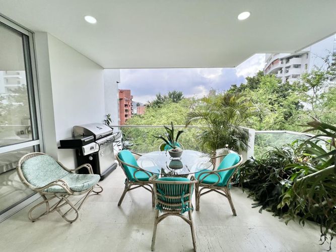 Apartamento de 3 alcobas en venta en Santa Rita, Cali, 229 m² · foto 17 de 24