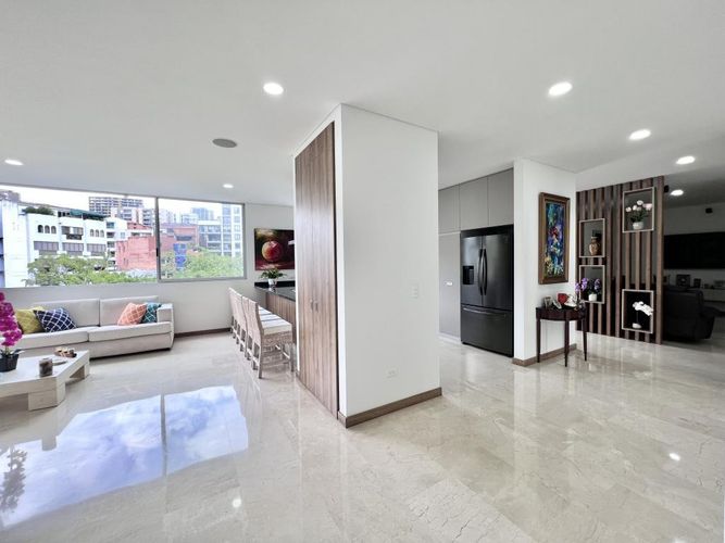 Apartamento de 3 alcobas en venta en Santa Rita, Cali, 229 m² · foto 22 de 24