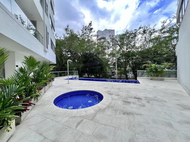 Apartamento de 3 alcobas en venta en Santa Rita, Cali, 229 m² · foto 24 de 24