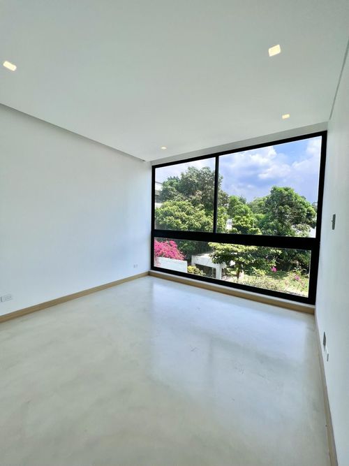Apartamento de 3 alcobas en venta en Ciudad Jardin, Cali, 265 m² · foto 22 de 24