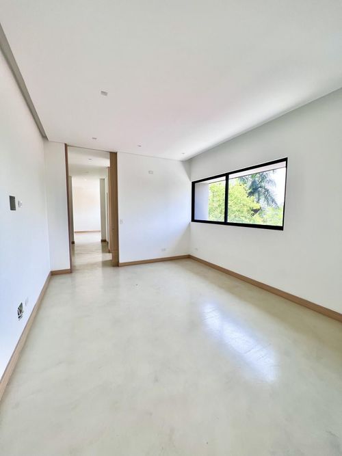 Apartamento de 3 alcobas en venta en Ciudad Jardin, Cali, 265 m² · foto 24 de 24