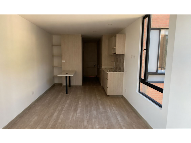 Apartaestudio en venta en Chapinero, Bogotá, 30 m² · foto 2 de 9