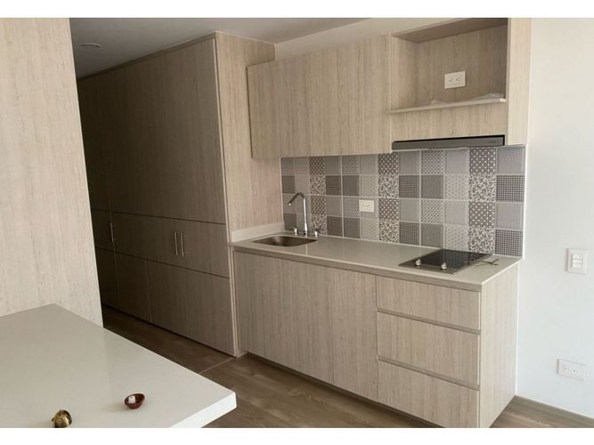 Apartaestudio en venta en Chapinero, Bogotá, 30 m² · foto 6 de 9