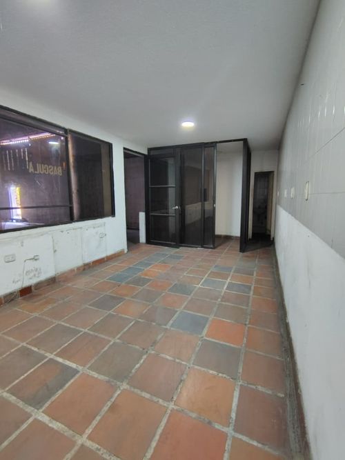 Bodega en arriendo en La Insula, Cúcuta, 650 m² · foto 6 de 15