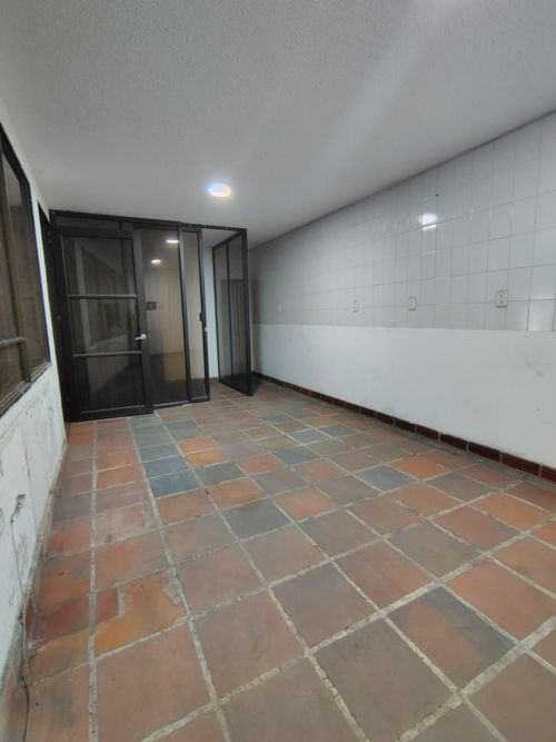 Bodega en arriendo en La Insula, Cúcuta, 650 m² · foto 8 de 15