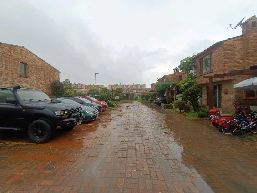 Casa en venta en Cr Prados De Chia, Chía · foto 3 de 24