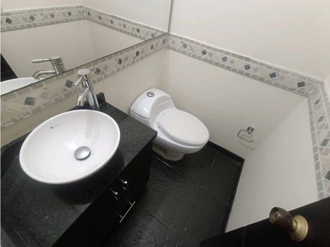 Casa en venta en Cr Prados De Chia, Chía · foto 8 de 24
