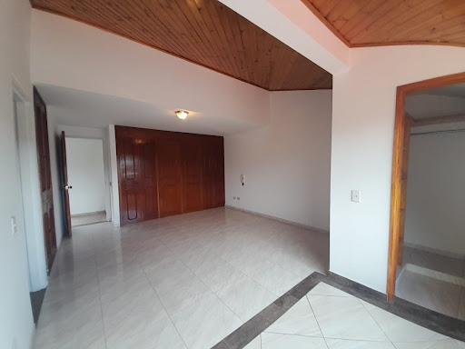Casa en venta en San Jose De Bavaria, Bogotá · foto 9 de 22