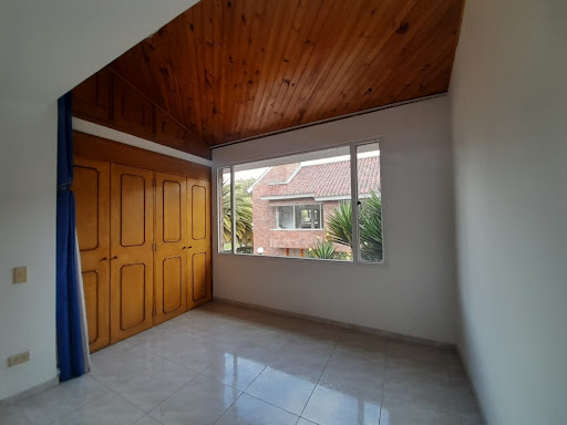 Casa en venta en San Jose De Bavaria, Bogotá · foto 11 de 22