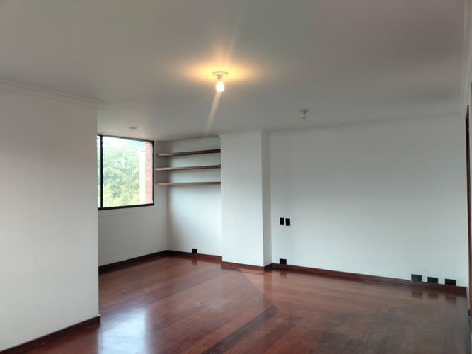 Apartamento de 2 alcobas en venta en El Poblado, Medellín, 183 m² · foto 9 de 18
