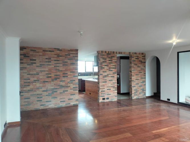 Apartamento de 2 alcobas en venta en El Poblado, Medellín, 183 m² · foto 10 de 18