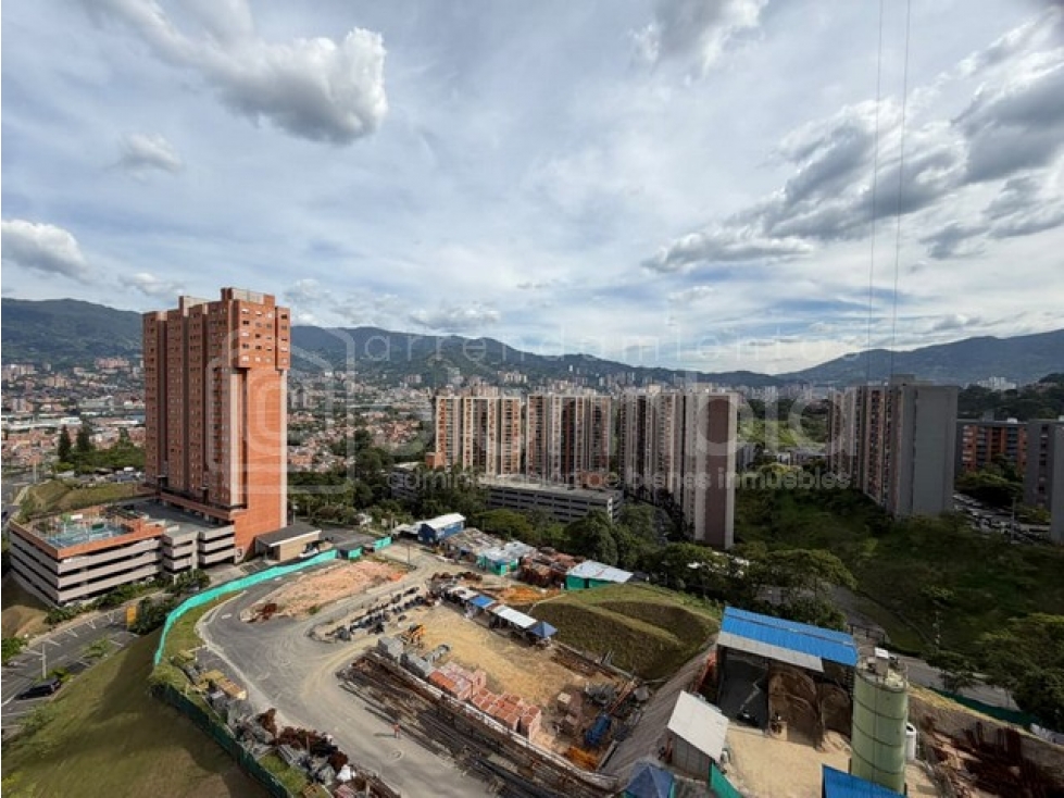 Apartamento en venta en Viviendas Del Sur, Itagüí · foto 4 de 16