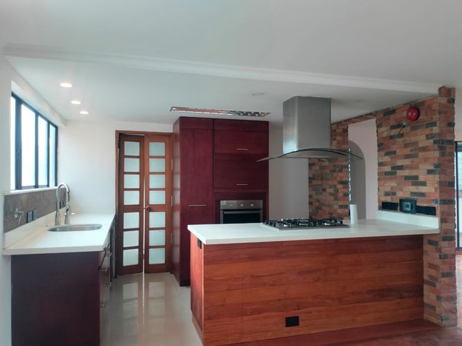 Apartamento de 2 alcobas en venta en El Poblado, Medellín, 183 m² · foto 17 de 18