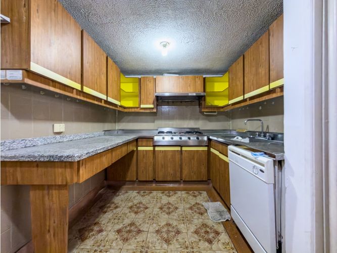 Apartamento de 3 alcobas en venta en Santa Barbara, Bogotá, 189 m² · foto 4 de 24