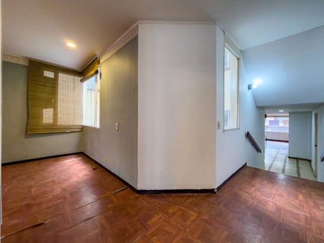 Apartamento de 3 alcobas en venta en Santa Barbara, Bogotá, 189 m² · foto 11 de 24