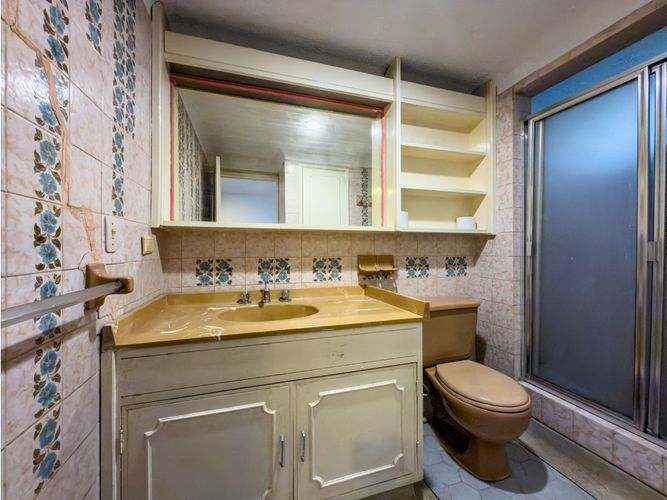 Apartamento de 3 alcobas en venta en Santa Barbara, Bogotá, 189 m² · foto 15 de 24