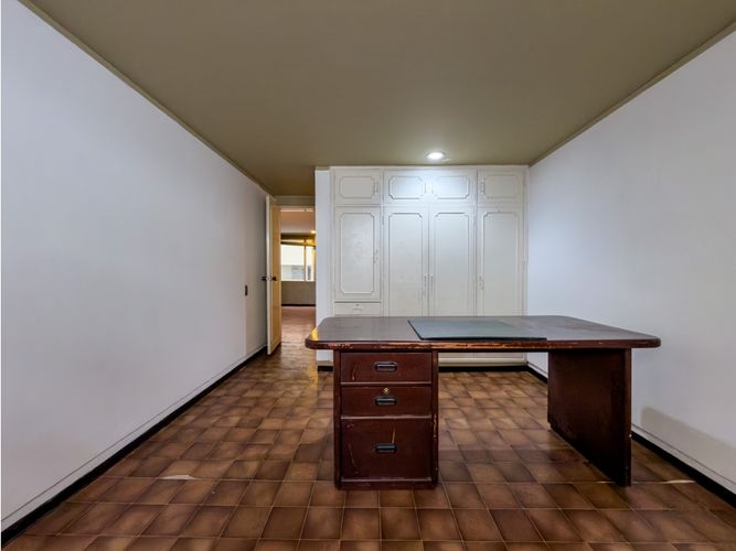 Apartamento de 3 alcobas en venta en Santa Barbara, Bogotá, 189 m² · foto 17 de 24