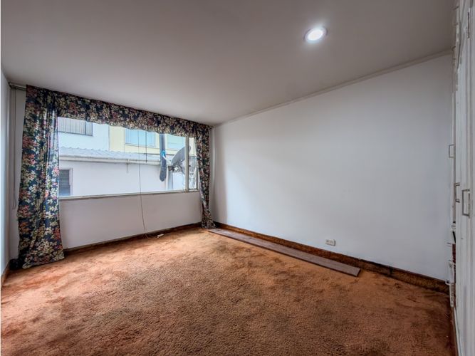 Apartamento de 3 alcobas en venta en Santa Barbara, Bogotá, 189 m² · foto 19 de 24