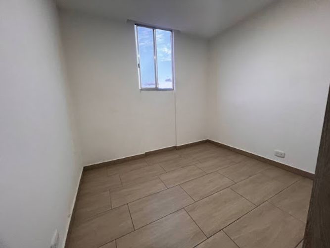 Apartamento de 2 alcobas en arriendo en Cabecera San Antonio De Prado, Medellín, 55 m² · foto 6 de 11
