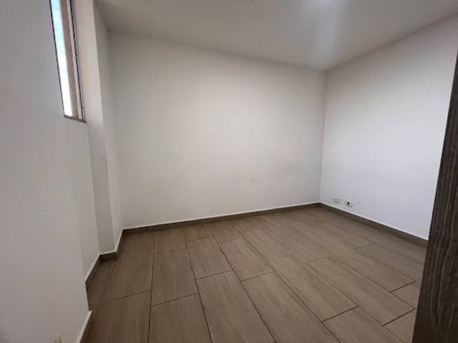 Apartamento de 2 alcobas en arriendo en Cabecera San Antonio De Prado, Medellín, 55 m² · foto 9 de 11