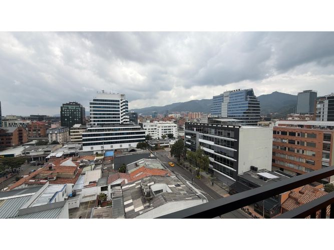 Apartamento de 1 alcoba en venta en Chico Norte, Bogotá, 38 m² · foto 7 de 17