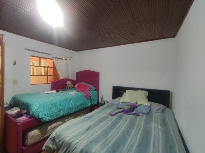 Casa de 3 alcobas en venta en Las Ferias, Bogotá, 134 m² · foto 4 de 9