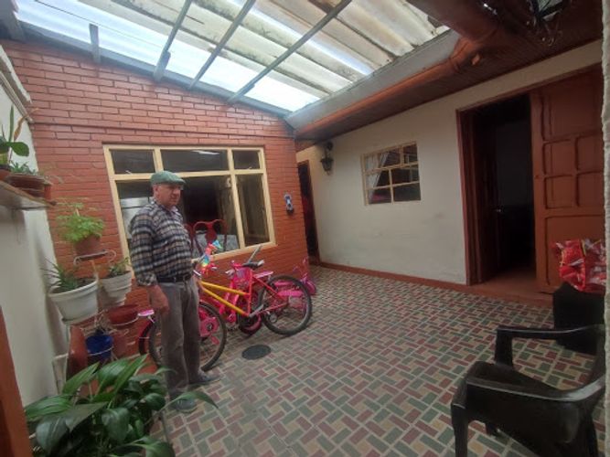 Casa de 3 alcobas en venta en Las Ferias, Bogotá, 134 m² · foto 5 de 9