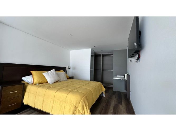 Apartamento de 1 alcoba en venta en Chico Norte, Bogotá, 38 m² · foto 9 de 17