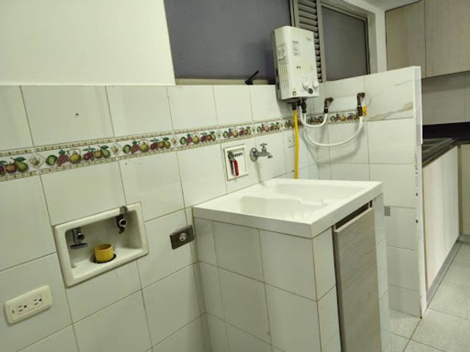 Apartamento de 3 alcobas en arriendo en San Fernando, Medellín, 121 m² · foto 8 de 22