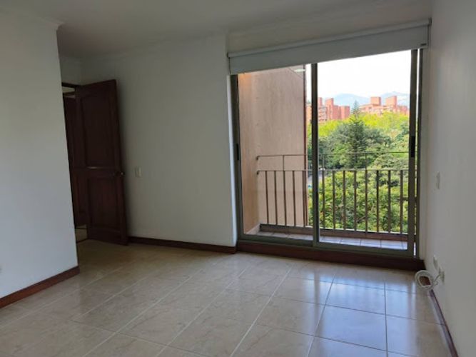 Apartamento de 3 alcobas en arriendo en San Fernando, Medellín, 121 m² · foto 9 de 22