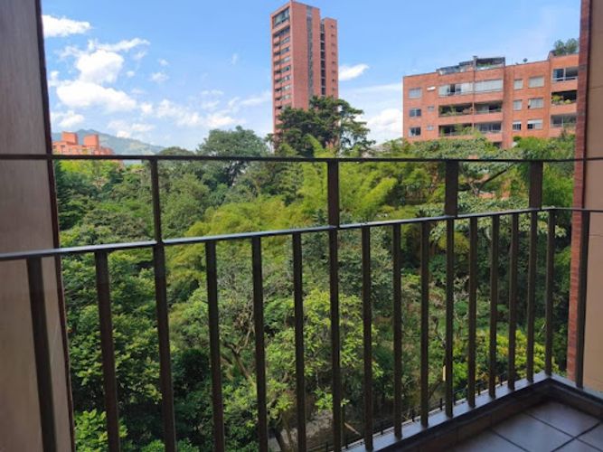 Apartamento de 3 alcobas en arriendo en San Fernando, Medellín, 121 m² · foto 19 de 22
