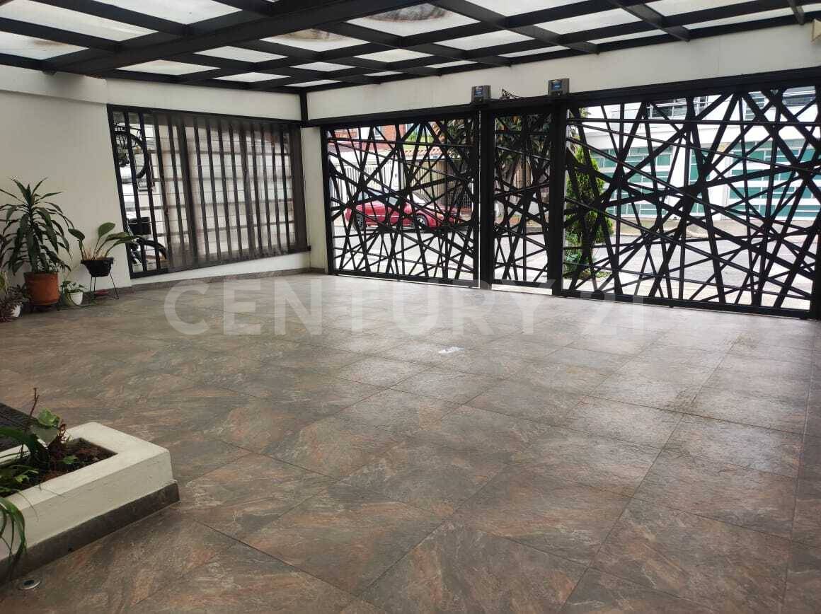 Casa en venta en Modelia, Bogotá · foto 3 de 21