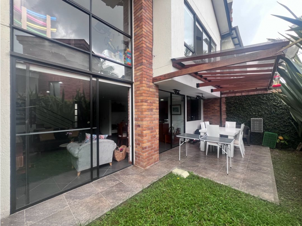 Casa en venta en Sancancio, Manizales · foto 2 de 24