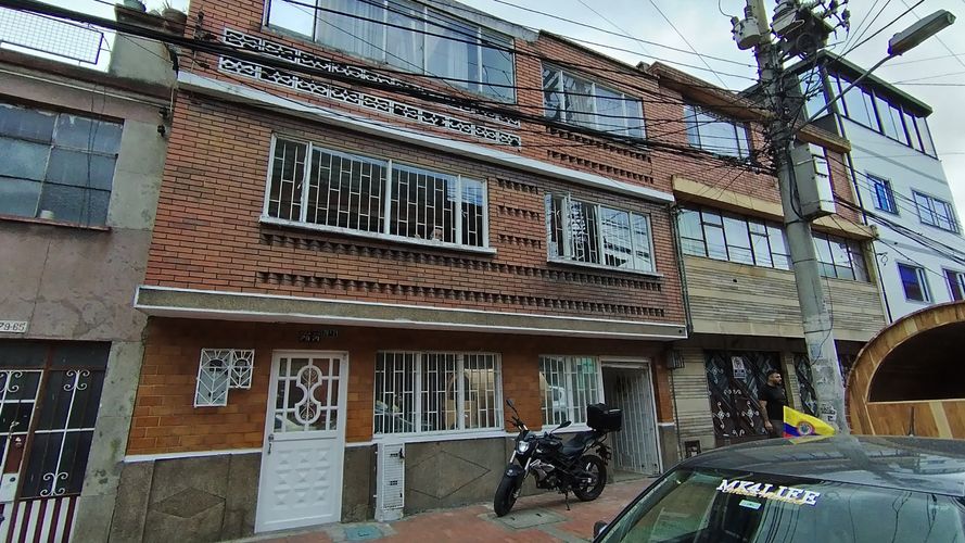 Casa en venta en Jorge Eliecer Gaitan, Bogotá · foto 3 de 19