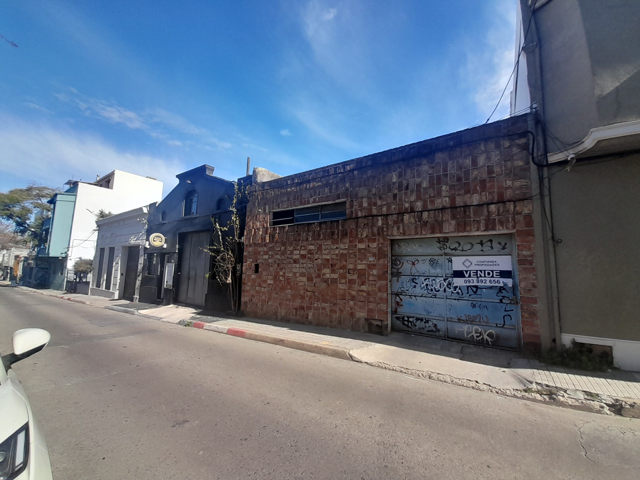 Se vende terreno o garage en Pocitos, calle Eufemio Masculino - foto 5
