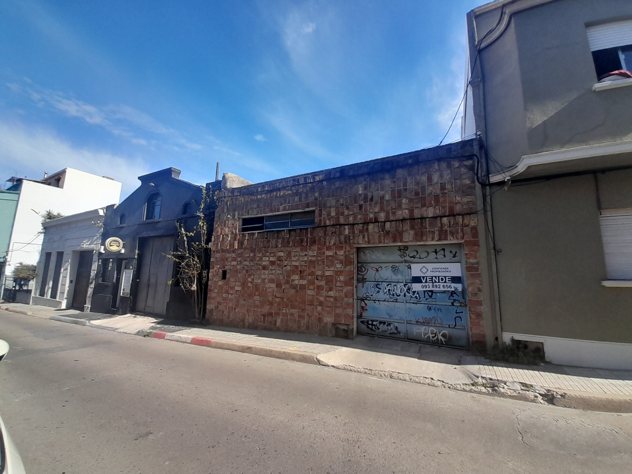 Se vende terreno o garage en Pocitos, calle Eufemio Masculino - foto 4