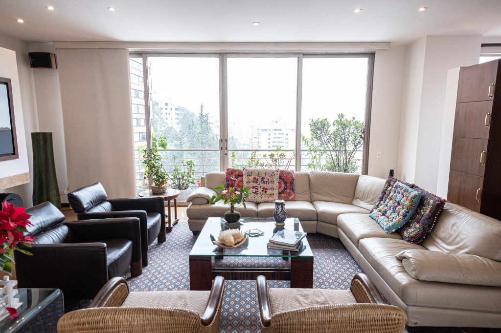 Apartamento en venta en El Refugio, Bogotá · foto 2 de 24